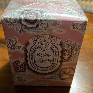 diptyque Rose Delight Scented Candle Box in Pink and Cream